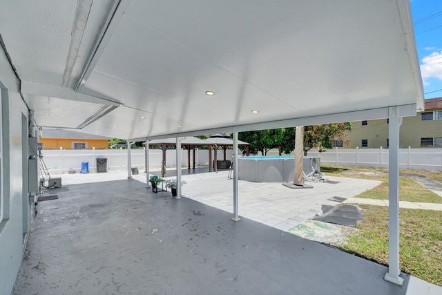 1134 S RIDGE Street, Lake Worth Beach, FL 33460