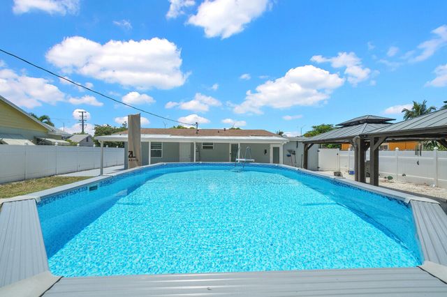 1134 S RIDGE Street, Lake Worth Beach, FL 33460