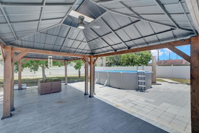 1134 S RIDGE Street, Lake Worth Beach, FL 33460