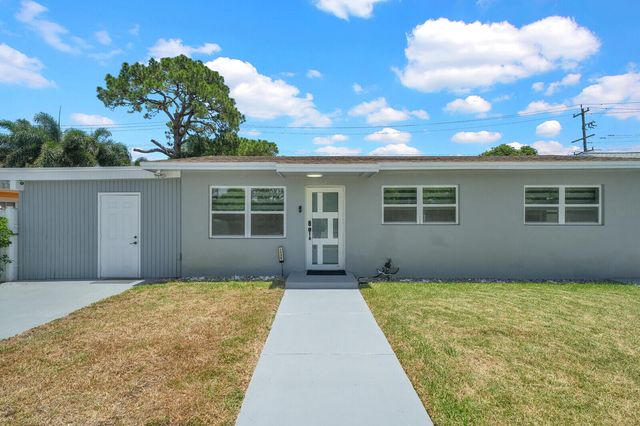 1134 S RIDGE Street, Lake Worth Beach, FL 33460