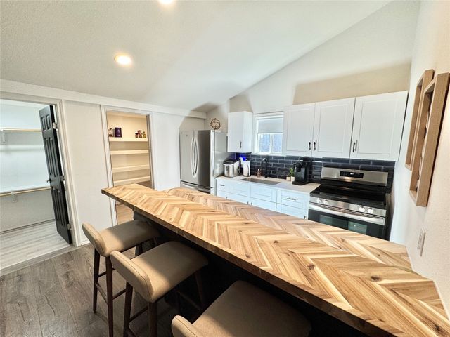 349 Northridge Drive, Gainesville, TX 76240