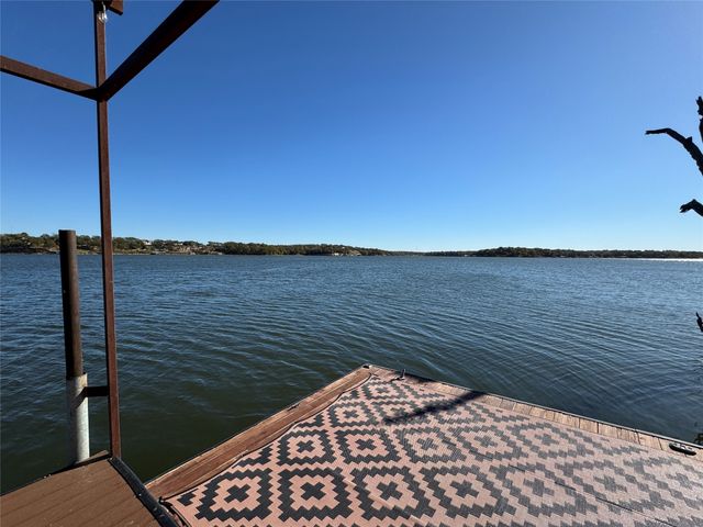 349 Northridge Drive, Gainesville, TX 76240