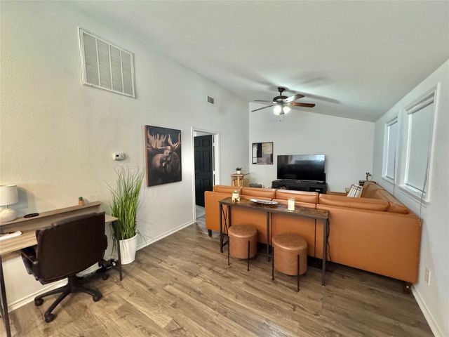 349 Northridge Drive, Gainesville, TX 76240