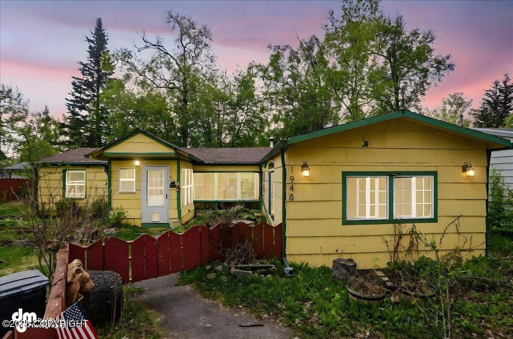 1948 Wildwood Lane, Anchorage, AK 99517