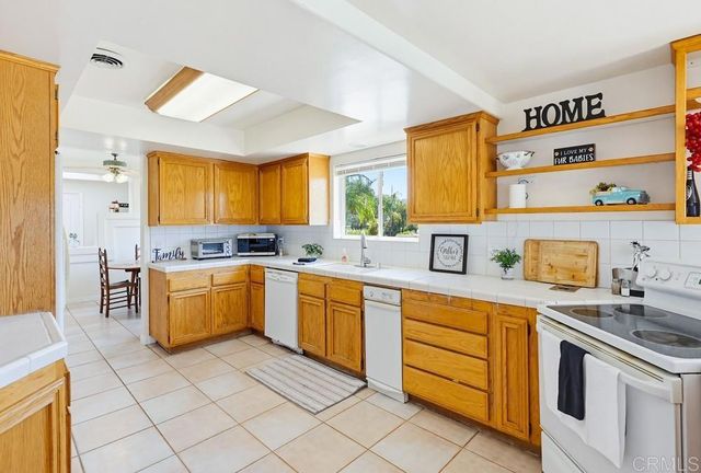 11115 Pinehurst Drive, Lakeside, CA 92040