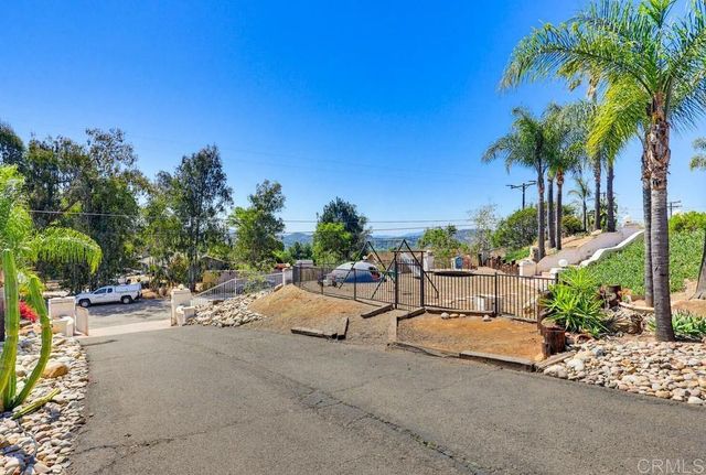 11115 Pinehurst Drive, Lakeside, CA 92040