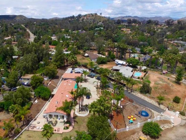 11115 Pinehurst Drive, Lakeside, CA 92040