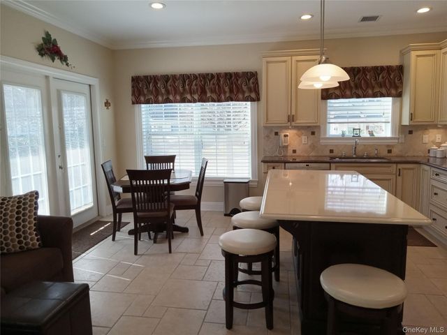 29 Golden Spruce Drive, Calverton, NY 11933