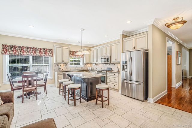 29 Golden Spruce Drive, Calverton, NY 11933
