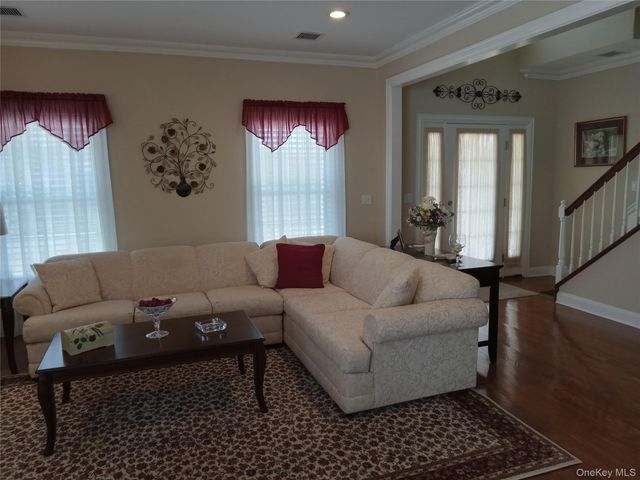 29 Golden Spruce Drive, Calverton, NY 11933