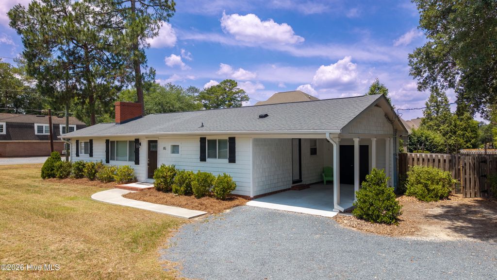 85 Mcintyre Road, Pinehurst, NC 28374