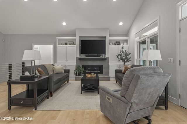 1118 Cave Run Ln, Elizabethtown, KY 42701
