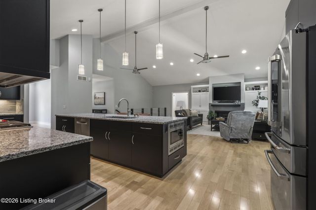 1118 Cave Run Ln, Elizabethtown, KY 42701