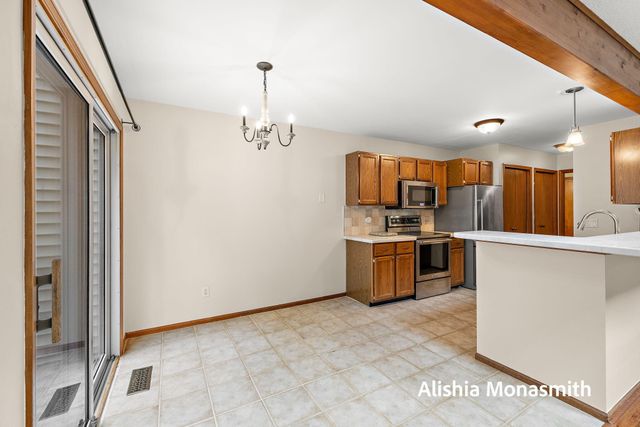 17511 Parkwood Drive D, Ferrysburg City, MI 49456