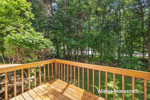 17511 Parkwood Drive D, Ferrysburg City, MI 49456