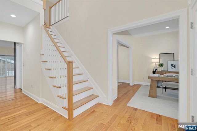 2 Maddie Court, Woodbridge, NJ 07067