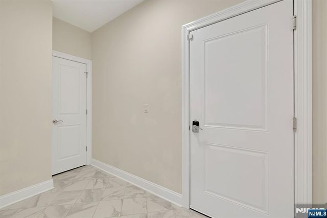 2 Maddie Court, Woodbridge, NJ 07067