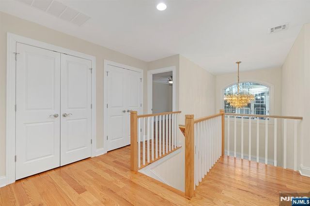 2 Maddie Court, Woodbridge, NJ 07067