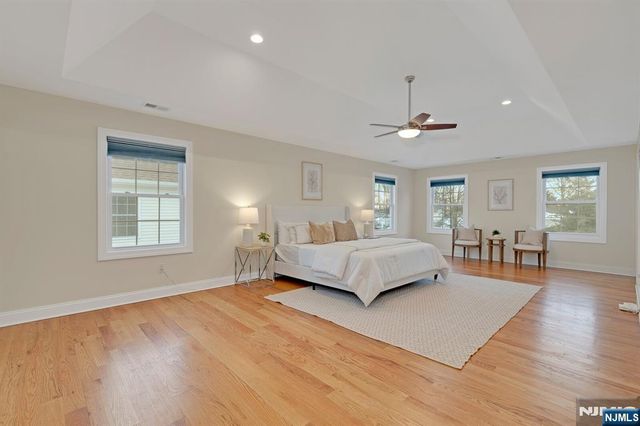 2 Maddie Court, Woodbridge, NJ 07067