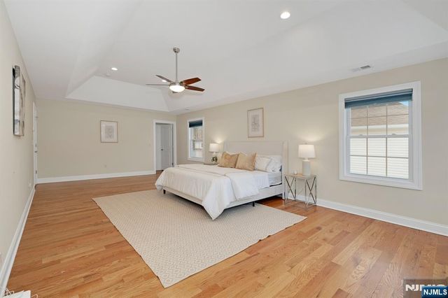 2 Maddie Court, Woodbridge, NJ 07067