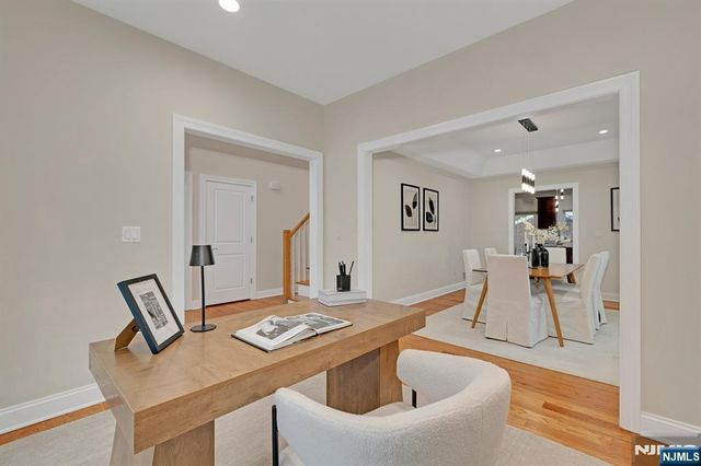 2 Maddie Court, Woodbridge, NJ 07067