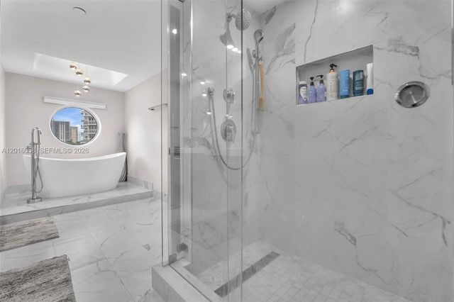20191 E Country Club Dr 601, Aventura, FL 33180