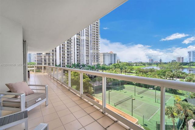 20191 E Country Club Dr 601, Aventura, FL 33180