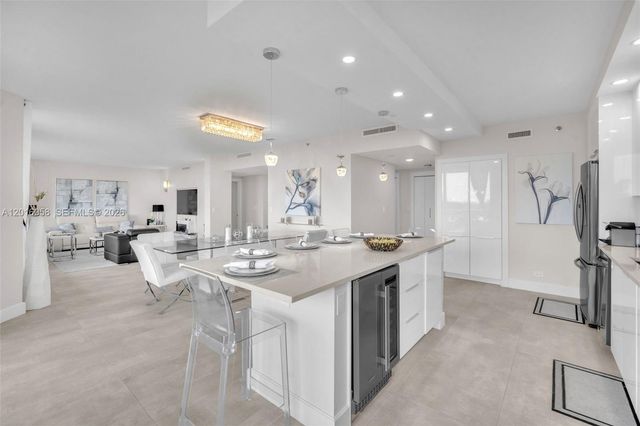 20191 E Country Club Dr 601, Aventura, FL 33180