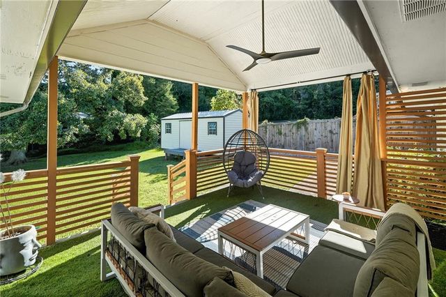 107 Douglas SE Drive, Mableton, GA 30126