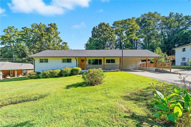 107 Douglas SE Drive, Mableton, GA 30126