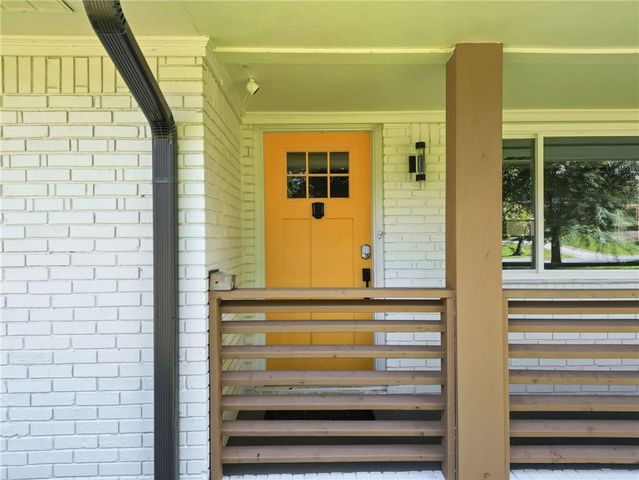 107 Douglas SE Drive, Mableton, GA 30126