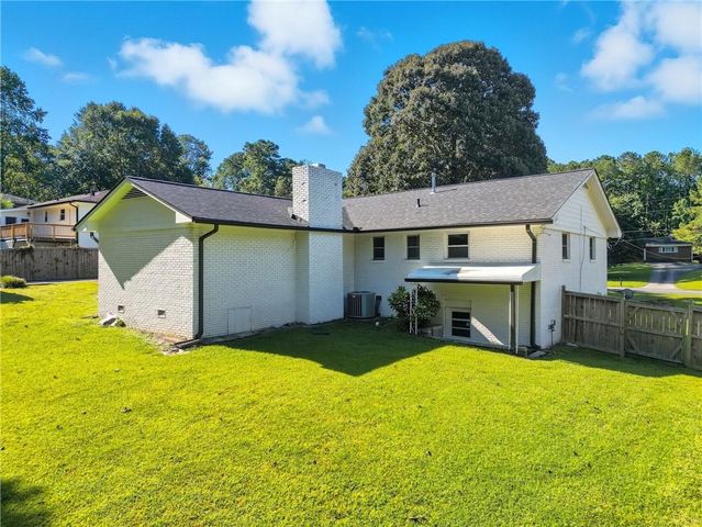 107 Douglas SE Drive, Mableton, GA 30126