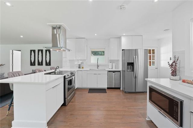 107 Douglas SE Drive, Mableton, GA 30126