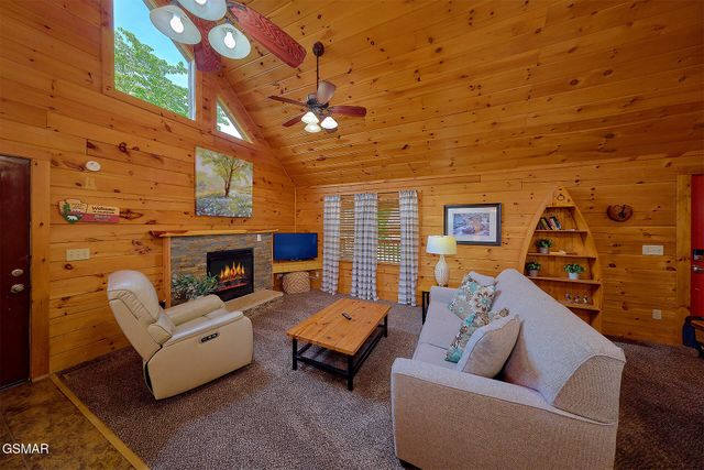 264 Moose Ridge Way, Pigeon Forge, TN 37863