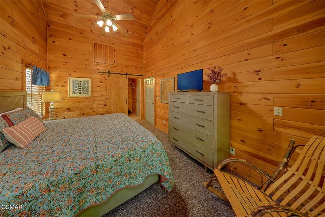 264 Moose Ridge Way, Pigeon Forge, TN 37863