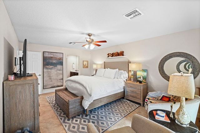 32 Ipanema Way, Fort Pierce, FL 34951