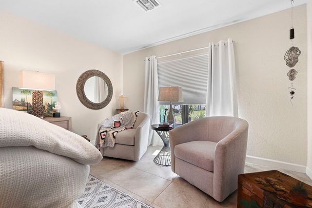 32 Ipanema Way, Fort Pierce, FL 34951