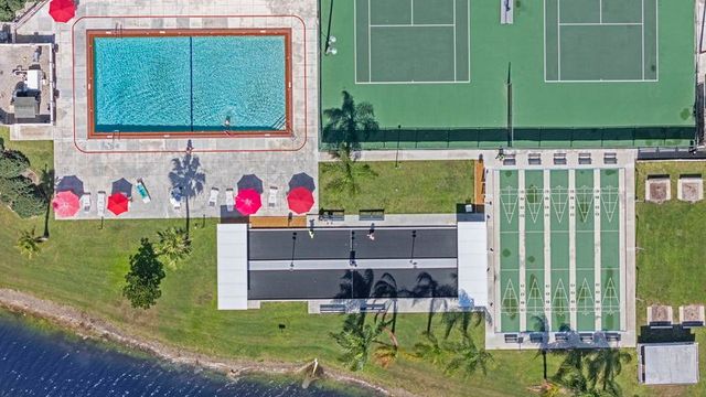 32 Ipanema Way, Fort Pierce, FL 34951