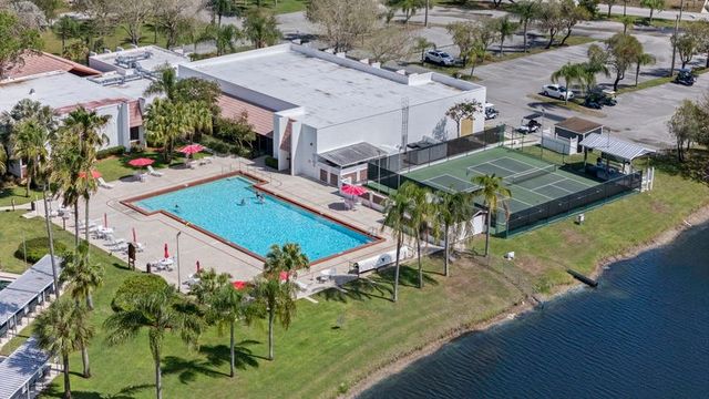 32 Ipanema Way, Fort Pierce, FL 34951