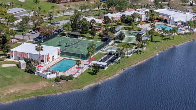 32 Ipanema Way, Fort Pierce, FL 34951