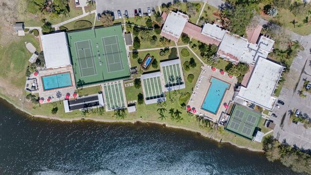 32 Ipanema Way, Fort Pierce, FL 34951