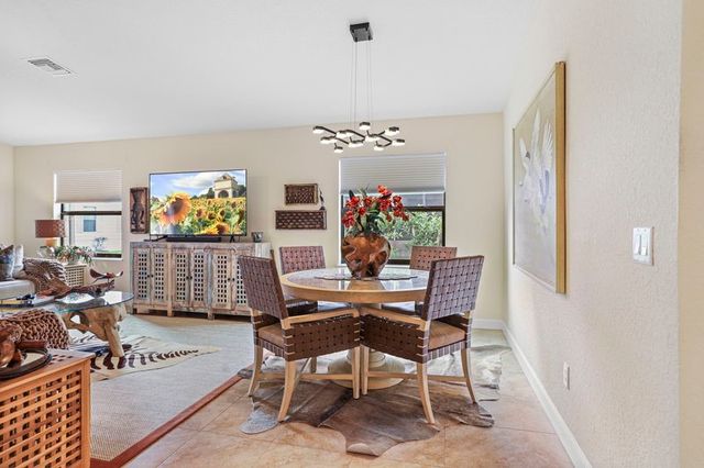 32 Ipanema Way, Fort Pierce, FL 34951