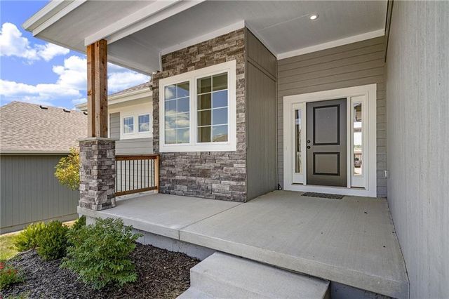 2372 W Wabash Street, Olathe, KS 66061