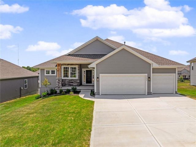2372 W Wabash Street, Olathe, KS 66061
