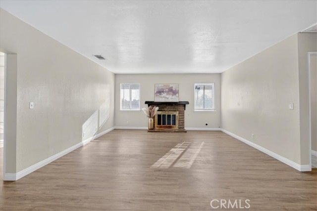 10401 Victor, Hesperia, CA 92345