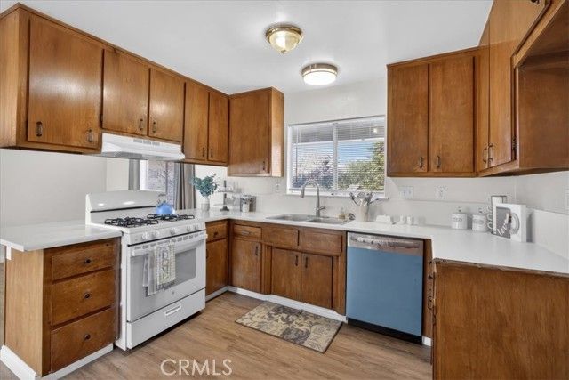 10401 Victor, Hesperia, CA 92345