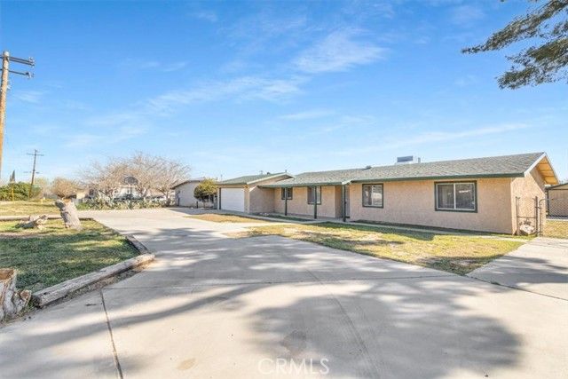 10401 Victor, Hesperia, CA 92345