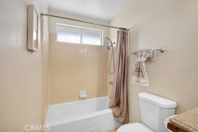 10401 Victor, Hesperia, CA 92345