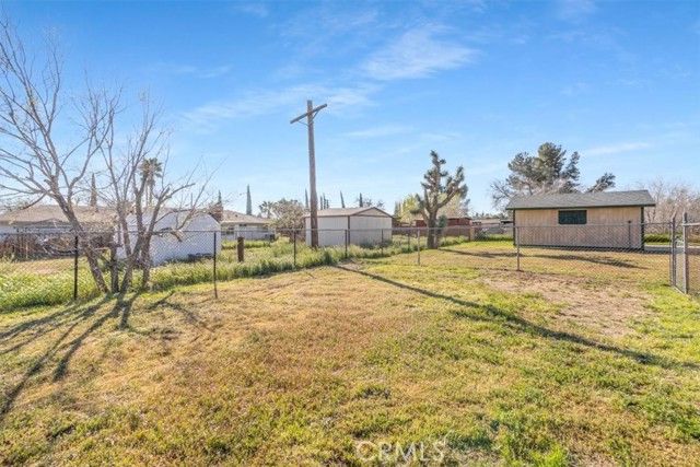 10401 Victor, Hesperia, CA 92345
