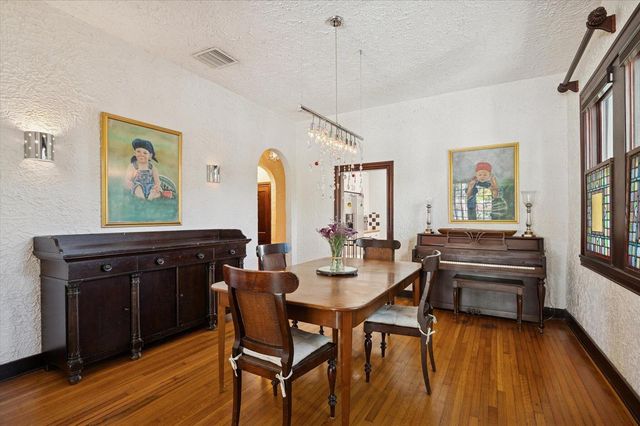 704 SE 8th Street, Fort Lauderdale, FL 33316